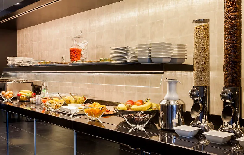 Ac Porte Maillot By Marriott