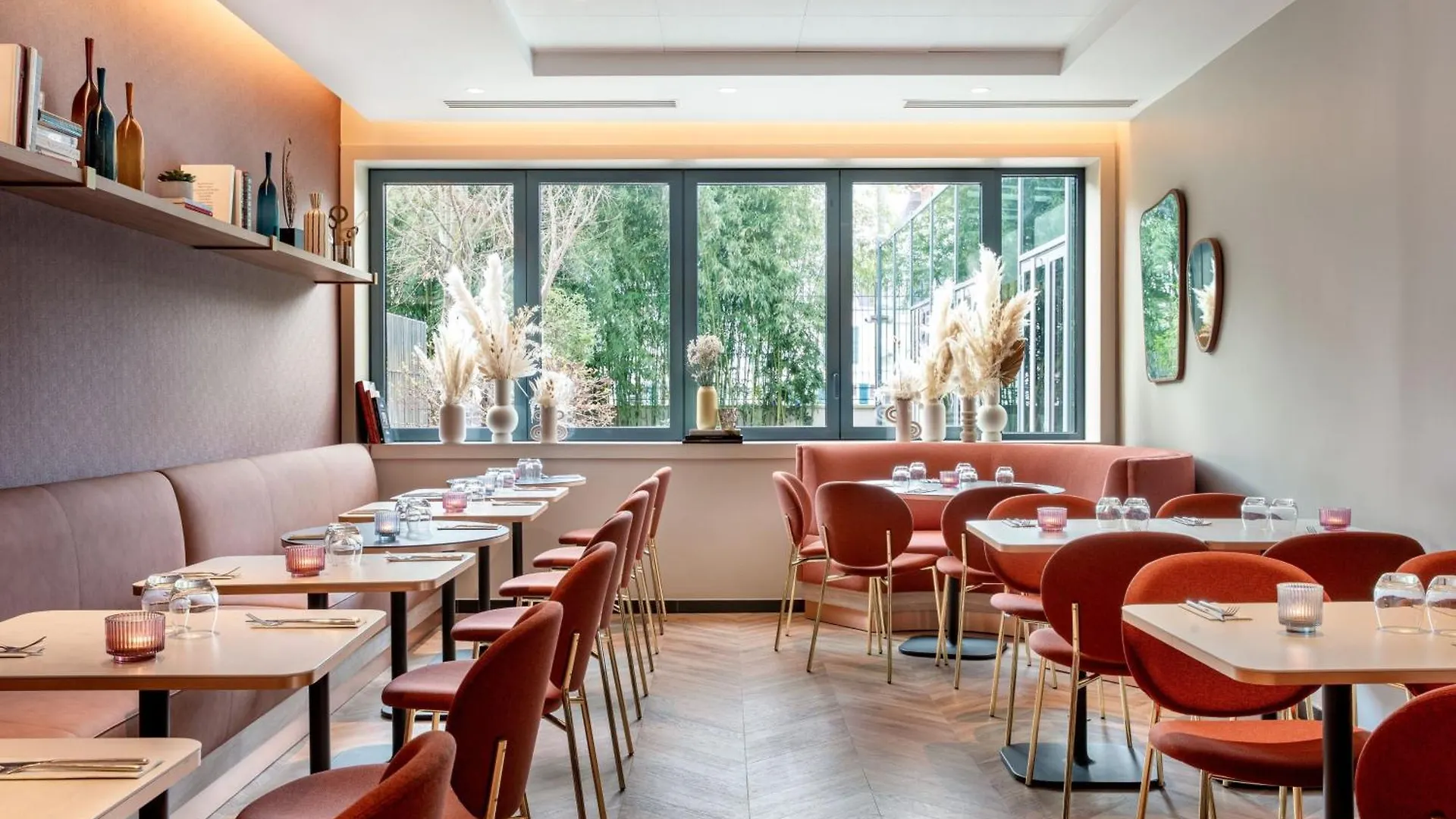 Ac Porte Maillot By Marriott Hotel