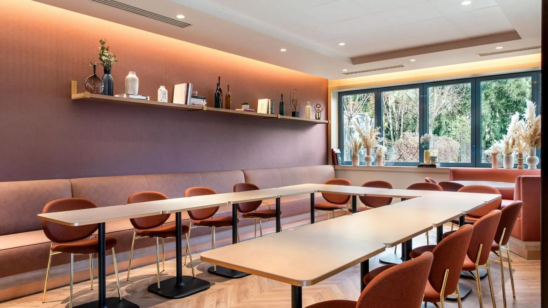 Ac Porte Maillot By Marriott Hotel