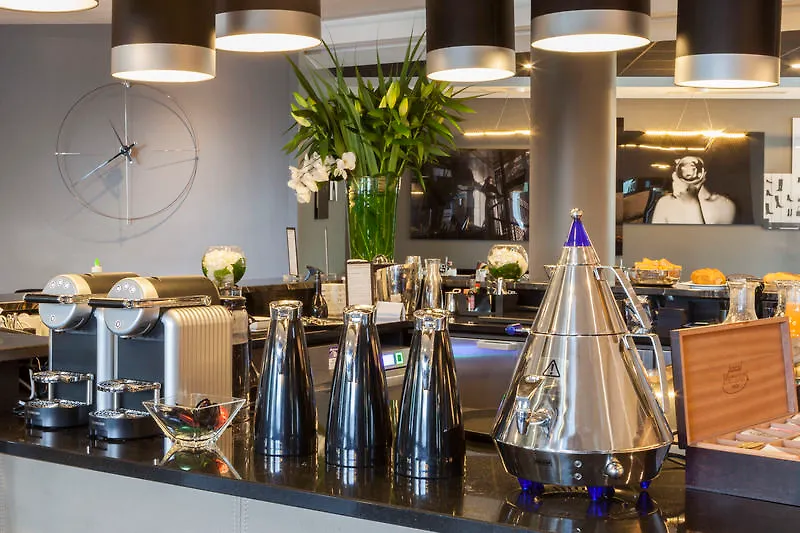 Hotel Ac Porte Maillot By Marriott París