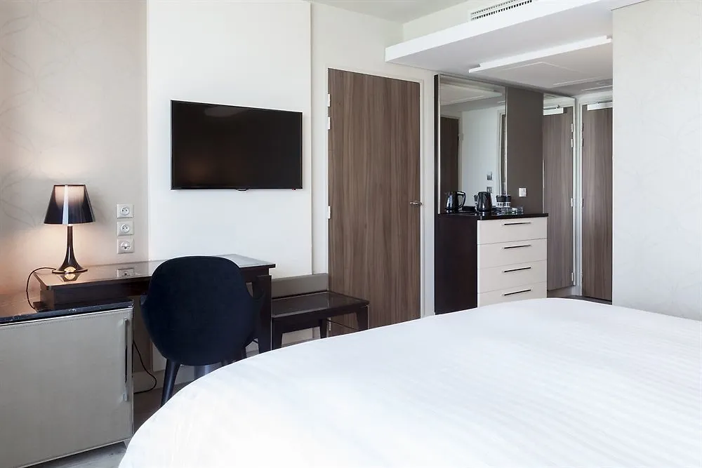 Ac Porte Maillot By Marriott Hotel 4*