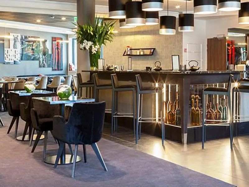Ac Porte Maillot By Marriott