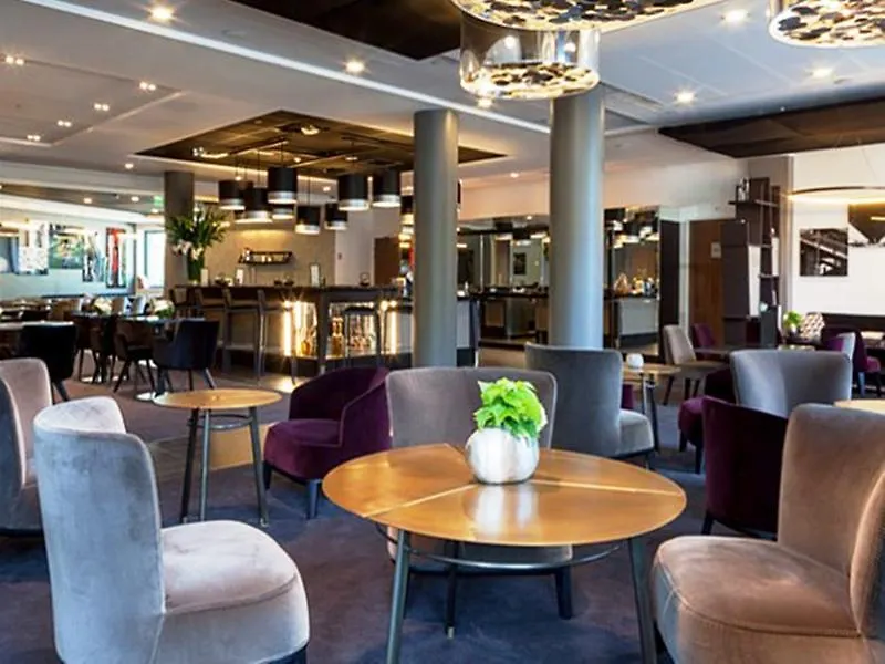 Hotel Ac Porte Maillot By Marriott París