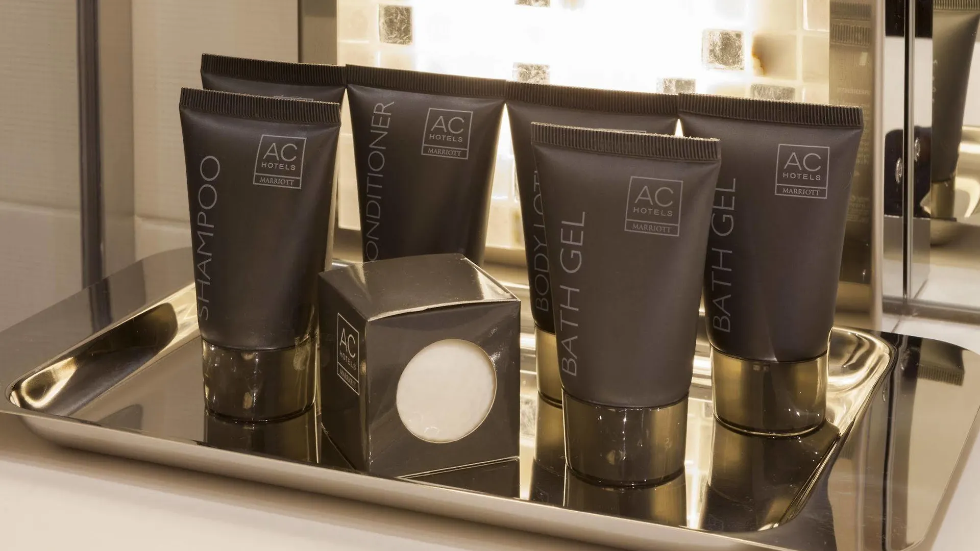 Hotel Ac Porte Maillot By Marriott